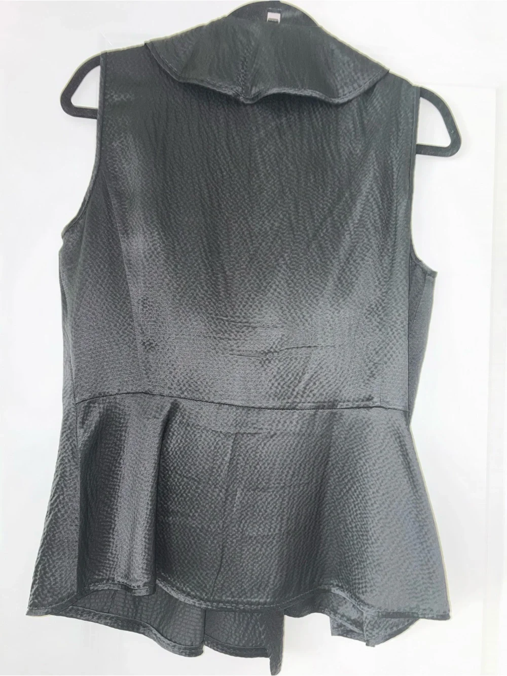 TORY BURCH Black  Kathleen Silk Ruffled V Neck Sleeveless Blouse Size 10